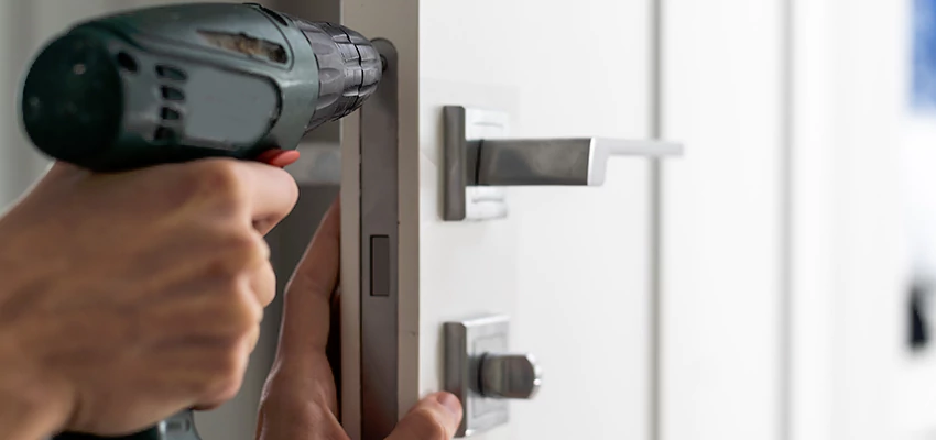 Locksmith For Lock Replacement Near Me in Firebaugh, CA