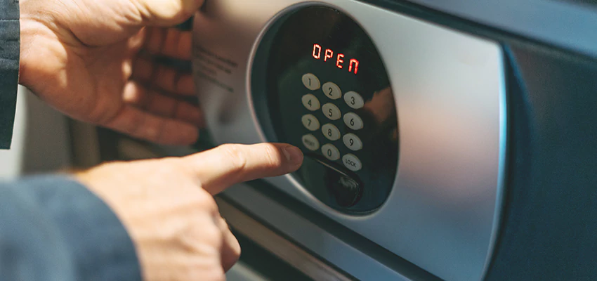 Cash Safe Openers in Firebaugh, California