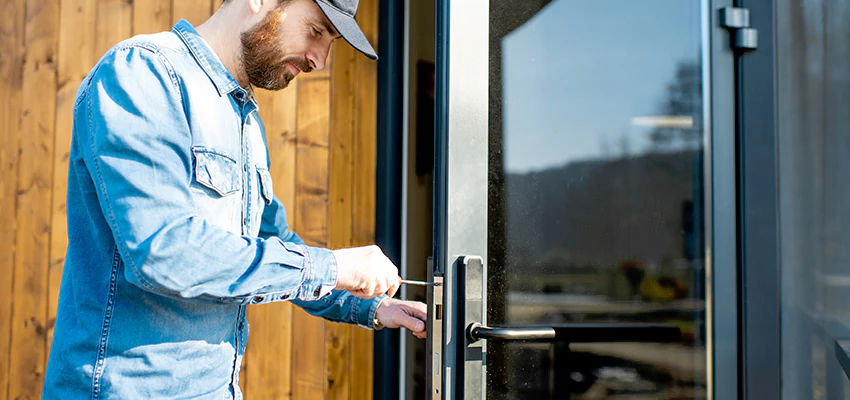 Frameless Glass Storefront Door Locks Replacement in Firebaugh, CA