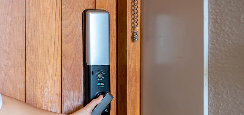 Home Security Electronic Locks Upgrades in Firebaugh, CA